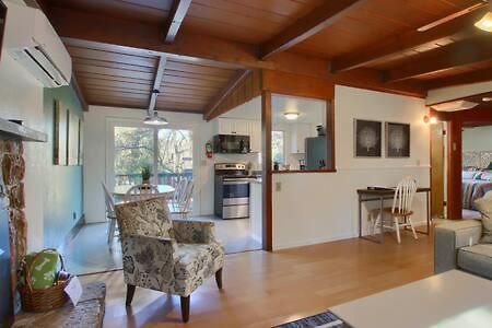 אוקהורסט Blue Door Cottage 12 Miles To Yosemite Bbq מראה חיצוני תמונה